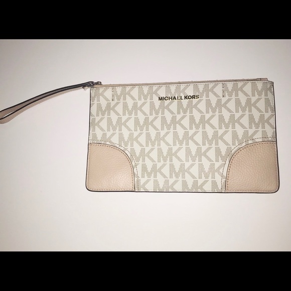Michael Kors Hattie large zip wristlet clutch - Picture 2 of 8